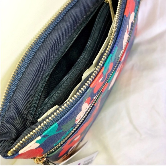 Apt 9 Navy Blue Cluster Floral Zip up Wristlet - Picture 5 of 9